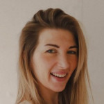 Лена Чионова